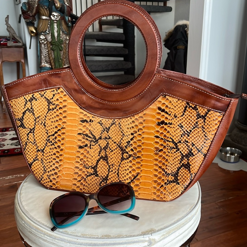 Leather Handbag, embossed “snakeskin”.  Hand made in Honduras